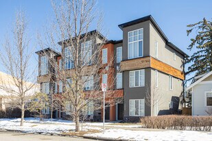1934-1938 26A St SW in Calgary, AB - Building Photo