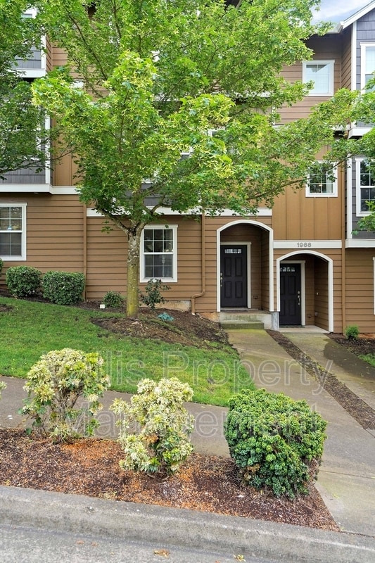 1976 Hawksview Ave SE in Salem, OR - Building Photo - Building Photo