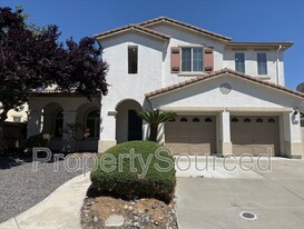 832 Monte Rosa Ln in Manteca, CA - Building Photo