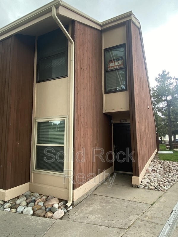 property at 4545 N Carefree Cir