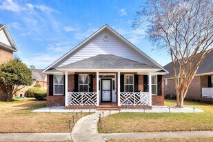 3200 Mayflower Ln in Sumter, SC - Building Photo