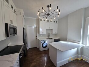 369 Tappan St, Unit 6 in Brookline, MA - Building Photo - Building Photo