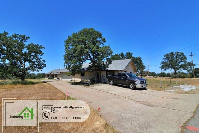 21906 Chimney Rock Dr in Cottonwood, CA - Building Photo - Building Photo