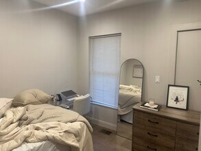 48 Tuttle St, Unit 1 in Boston, MA - Foto de edificio - Building Photo