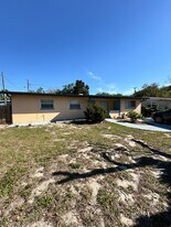 813 Center Ln in Clermont, FL - Building Photo