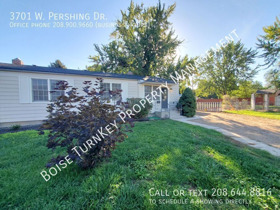 3701 Pershing Dr in Boise, ID - Building Photo