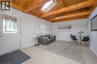 100 Munn St in Hamilton, ON - Building Photo - Building Photo