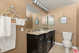 11942 Whitewater Ln in Malibu, CA - Building Photo - Building Photo