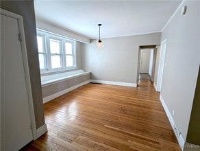 76 St James Pl in Buffalo, NY - Building Photo - Building Photo