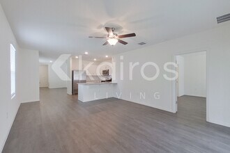 32041 Katelin Cir in Leesburg, FL - Building Photo - Building Photo