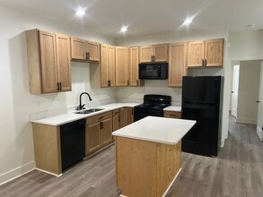 2275 Rosemary Dr in Conway, AR - Foto de edificio - Building Photo