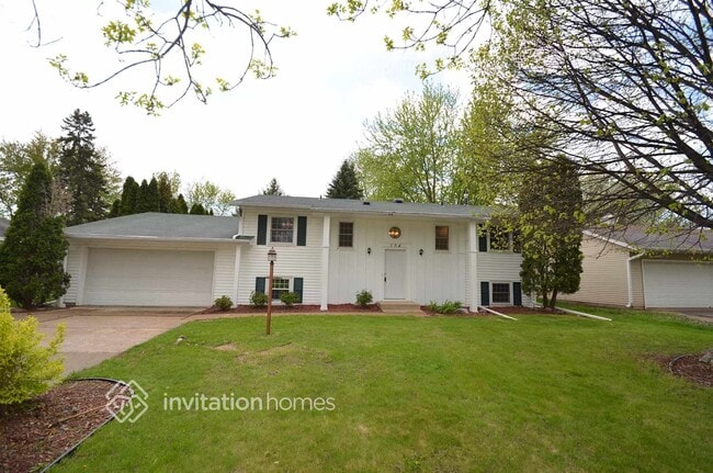 property at 124 Oakwood Rd