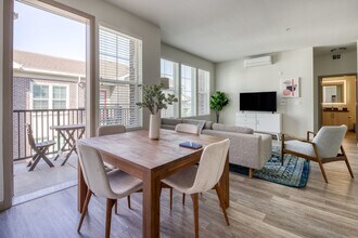 The Mason in Pleasanton, CA - Foto de edificio - Building Photo