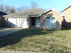 1359 Cleardale Dr in Dallas, TX - Building Photo
