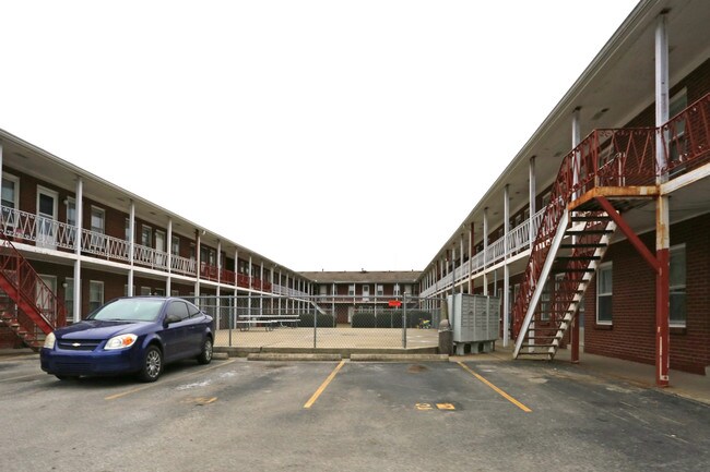 The Columns in Lexington, KY - Foto de edificio - Building Photo