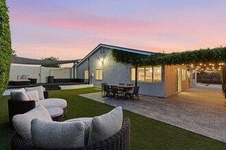 2521 N 87th Way in Scottsdale, AZ - Building Photo - Building Photo