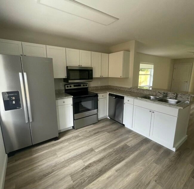 property at 1713 Wilkins Ave