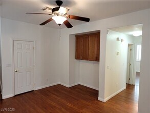 11824 Amistoso Ln in Las Vegas, NV - Building Photo - Building Photo
