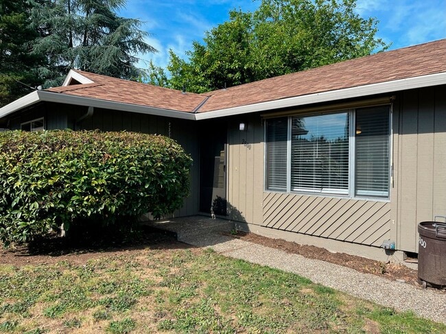 2802-2802 SE 145th Ave