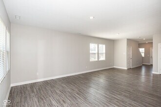 2519 Dixon Crk Dr in Whitestown, IN - Building Photo - Building Photo