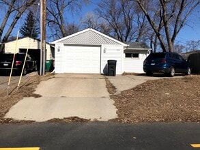 7444 Vincent Ave S in Minneapolis, MN - Building Photo - Building Photo
