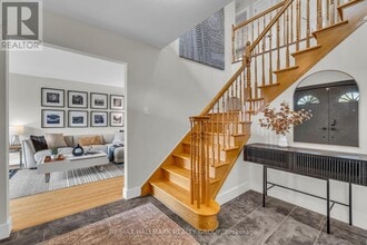496 Newman Ave in Ottawa, ON - Building Photo - Building Photo