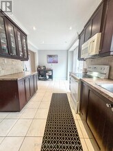 3072 Patrick Crescent in Mississauga, ON - Building Photo - Building Photo