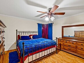 331 CT-163 in Montville, CT - Building Photo - Building Photo