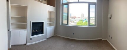 400 Pike St, Unit 518 in Cincinnati, OH - Building Photo - Building Photo