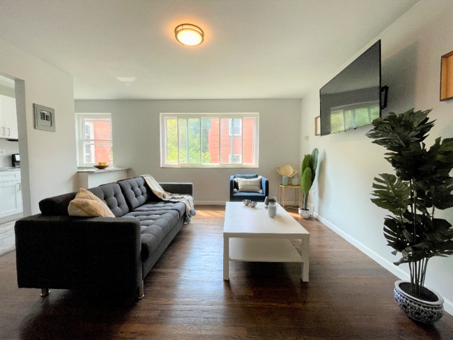 2698 Robinson Blvd in Pittsburgh, PA - Building Photo - Building Photo