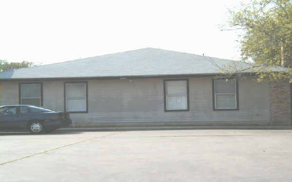 5802--5804 Sweeney Cor in Austin, TX - Building Photo - Building Photo