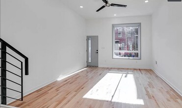 1719 Arlington St in Philadelphia, PA - Building Photo - Building Photo