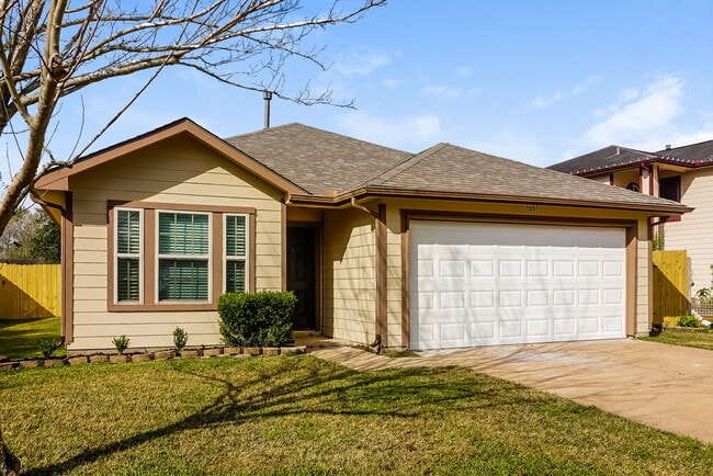 property at 5207 Riverwood Dr