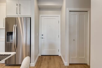 14440-14441 1 St NW in Calgary, AB - Building Photo - Building Photo