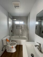 10900 Lillian Ln in South Gate, CA - Building Photo - Building Photo