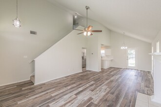 1217 Rio Grande Dr in Benbrook, TX - Building Photo - Building Photo