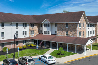 Stonegate at St. Stephens I in Pennsauken, NJ - Building Photo - Building Photo