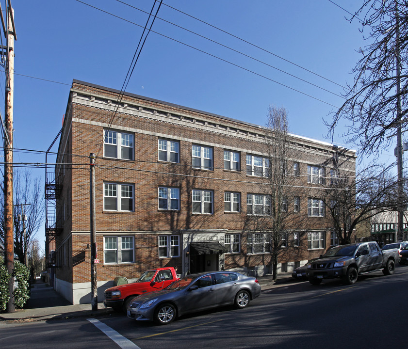 Acacia in Portland, OR - Building Photo