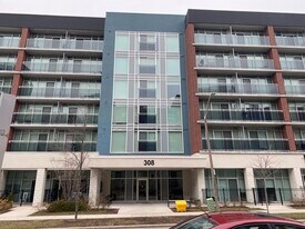 308 Lester St in Waterloo, ON - Building Photo