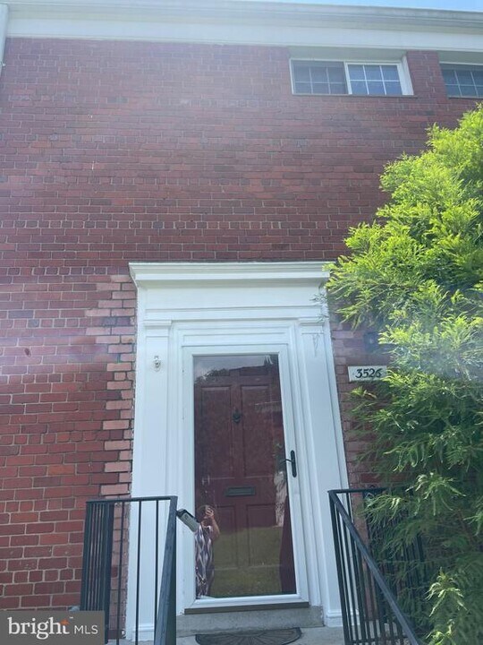 3526 Valley Dr in Alexandria, VA - Building Photo
