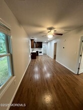 130 Jackson Mills Rd in Jackson Township, NJ - Foto de edificio - Building Photo