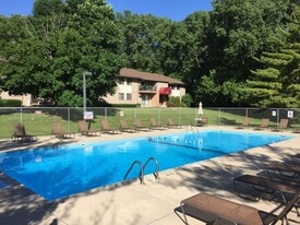 5303 Brody Dr in Madison, WI - Building Photo