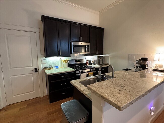 902 W 20th St in Houston, TX - Building Photo - Building Photo