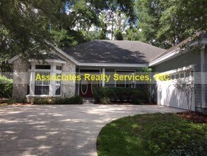 9722 SW 35th Ln in Gainesville, FL - Building Photo - Building Photo