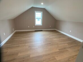73 Bristol Rd in Medford, MA - Building Photo - Building Photo