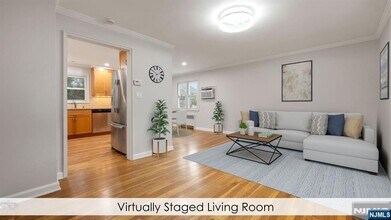 464 Dorchester Rd in Ridgewood, NJ - Building Photo - Building Photo