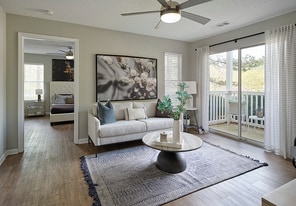 Avana Kennesaw in Kennesaw, GA - Building Photo