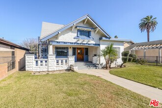 2926 Dalton Ave-Unit -1/2 in Los Angeles, CA - Foto de edificio - Building Photo