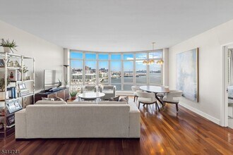 8100 River Rd in North Bergen, NJ - Building Photo - Building Photo