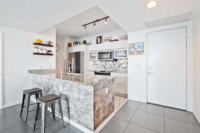 property at 951 Brickell Ave